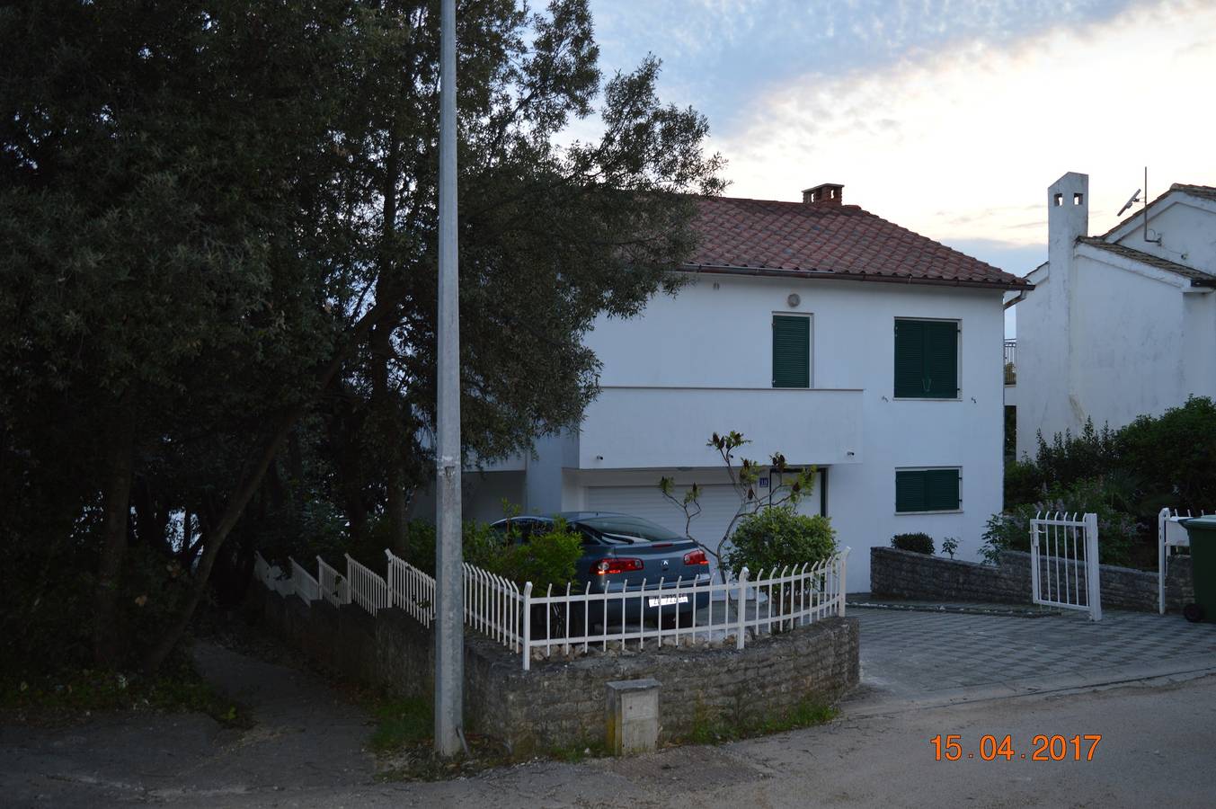 Ganze Wohnung, 1-Zimmer-Ferienwohnung am Strand Kozino, Zadar A-13085-a in Strand Kožino, Zadar (Kommun)