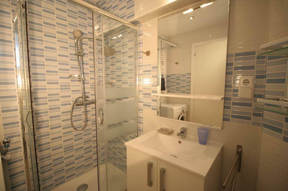Entire apartment, Modern apartment on the beach, magnificent views, air conditioning, Wlan in Cala Millor, Son Servera