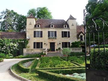 Chambre d’hôte pour 2 personnes, avec piscine et jardin à Rouffilhac