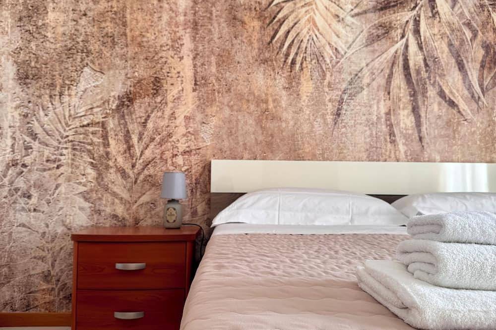 Entire apartment, Gardalake Appartamento in Castelnuovo del Garda, Garda Mountains