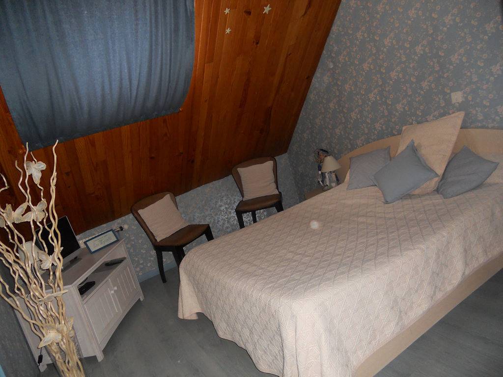 Chambres d'hôtes "Chez Dominique" - La Forêt in Villefranche-d'Allier, Région de Montluçon