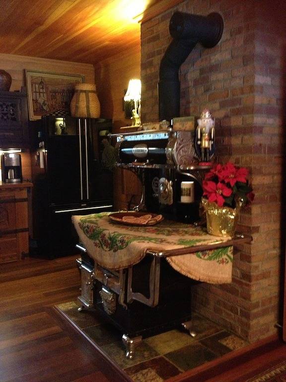 Glamping for 5 people, with yard in Adirondack Mountains