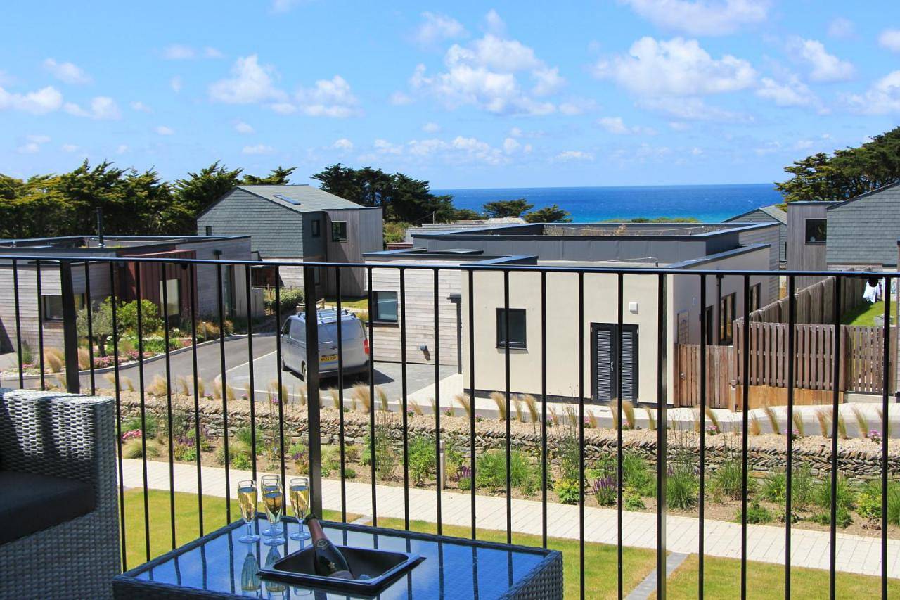 Entire apartment, Sea view apartment, first floor in Constantine Bay, Cornwall