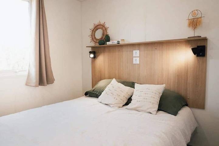 ZEcamping 4* familial espace aquatique pet friendly locatif TV Lv clim in Challans, Valle del Loira