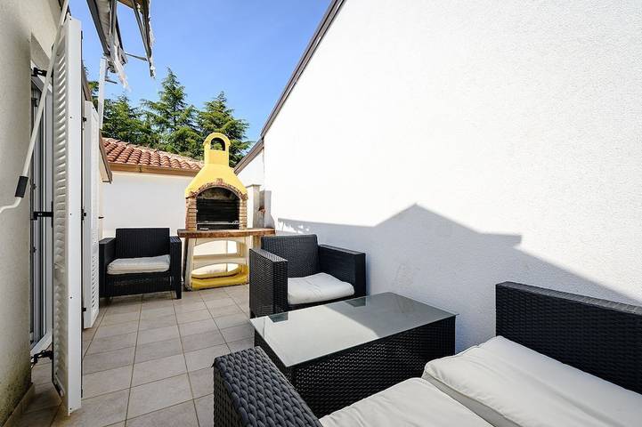 Smještaj za odmor za 4 osoba, s Balkon u Katoro