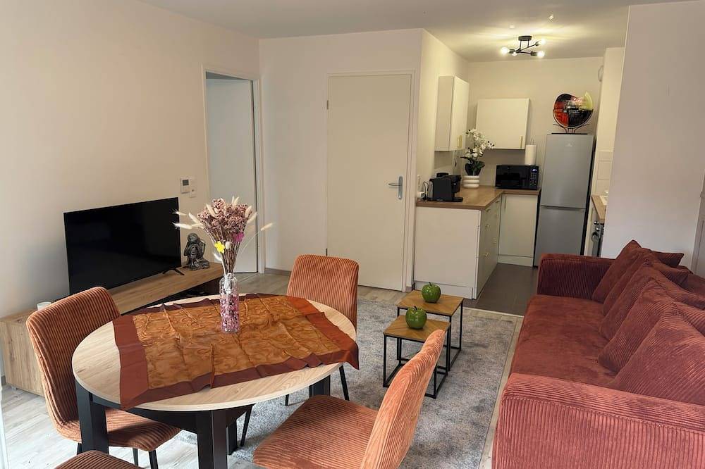 Appartement entier, Close to Disneyland and Paris.  We speak German, English and French in Lagny-sur-Marne, Seine-et-Marne