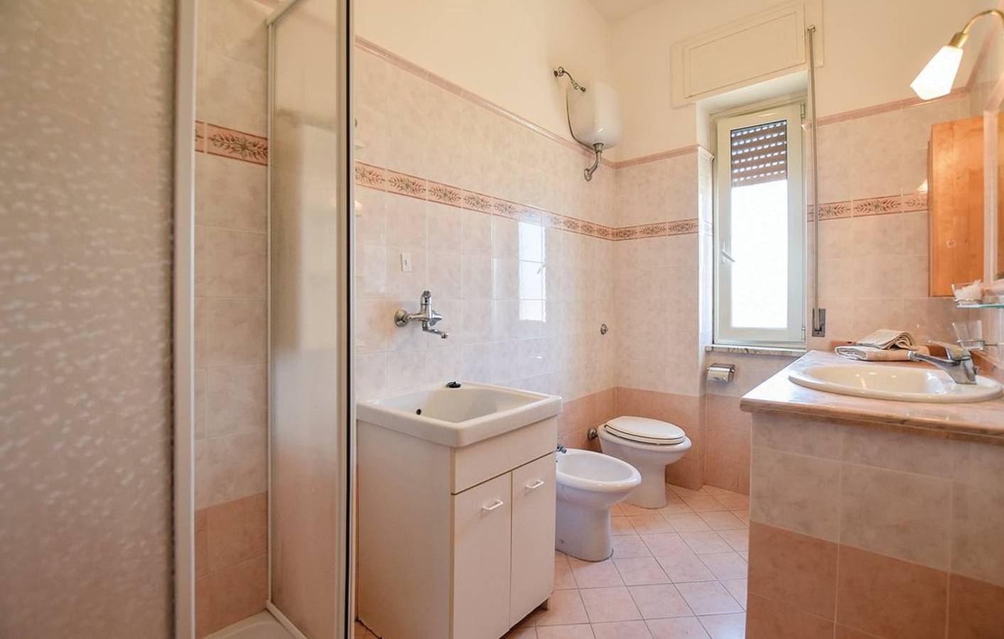 Ganze Wohnung, Charmante Wohnung in Santa Maria, 60 m², Meerblick in Santa Maria di Castellabate, Cilento