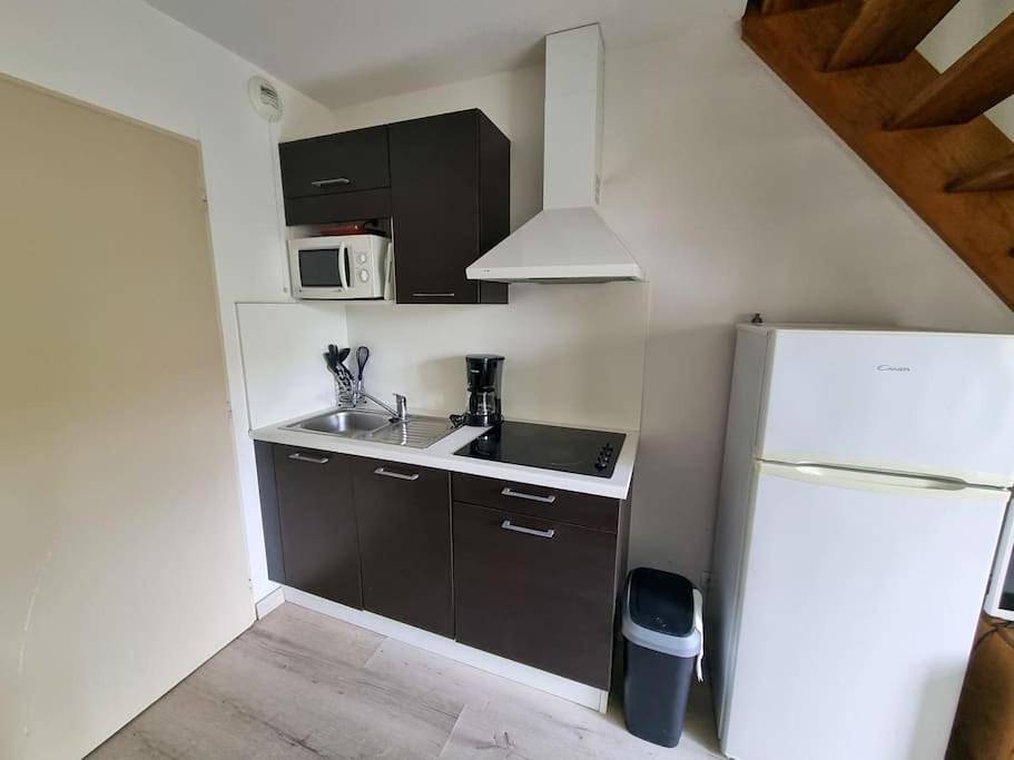 Appartement entier, La Cabane Apolonia maison 6 pp Piscine en bord lac in Aureilhan, Côte d’Argent