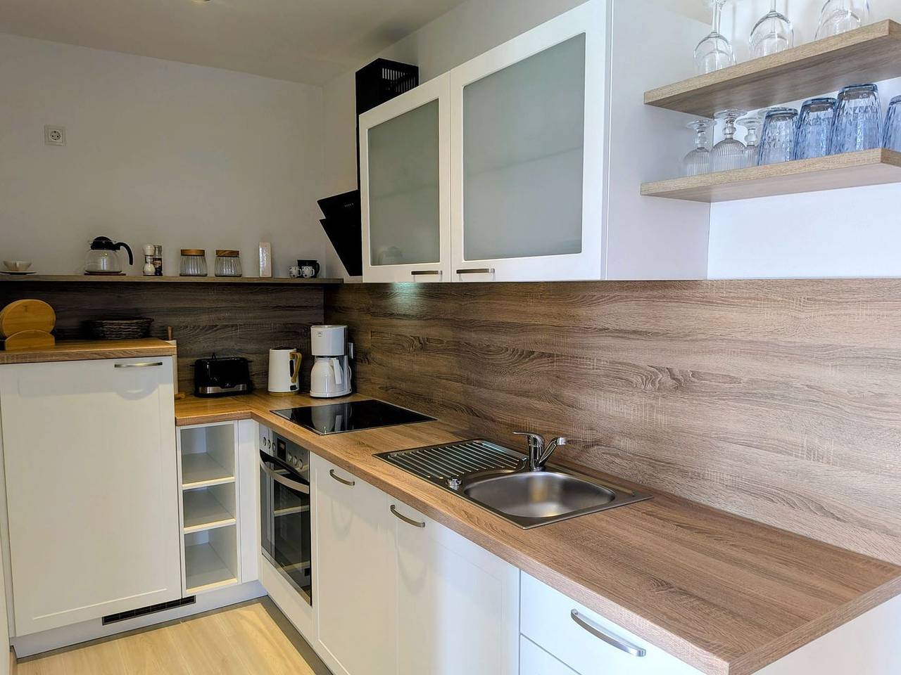 Ganze Wohnung, Ferienwohnung für 3 Personen mit Balkon in Born a. Darß, Born am Darß