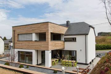 Gîte pour 14 personnes, avec sauna ainsi que jacuzzi et balcon à Léglise
