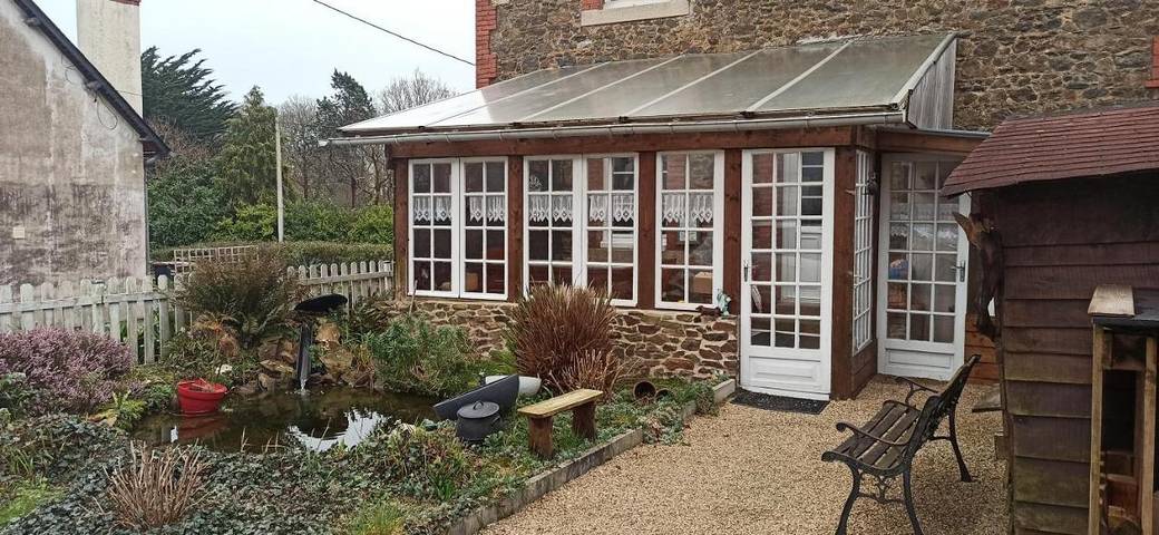 Gîte pour 2 personnes, avec jardin et terrasse dans Plage du Moulin - 3