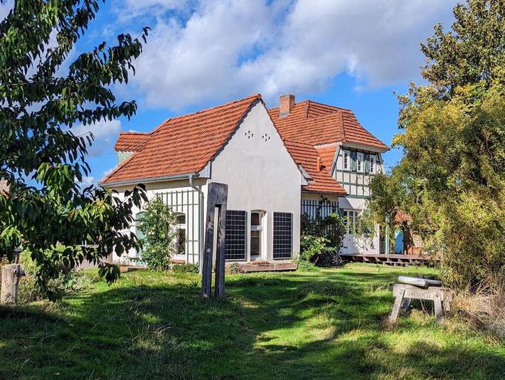 Ferienhaus für 2 Personen, mit Terrasse und Garten sowie Seeblick und Ausblick in Mecklenburgische Schweiz