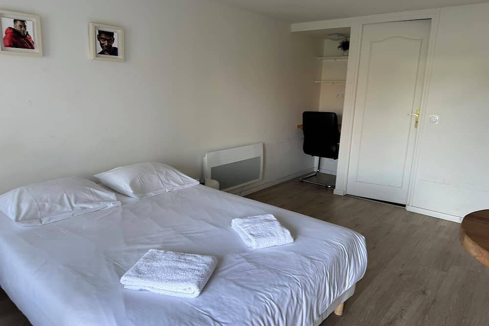 Appartement entier, Studio calme, la campagne a 5 minutes de la ville in Fondettes, Région de Tours