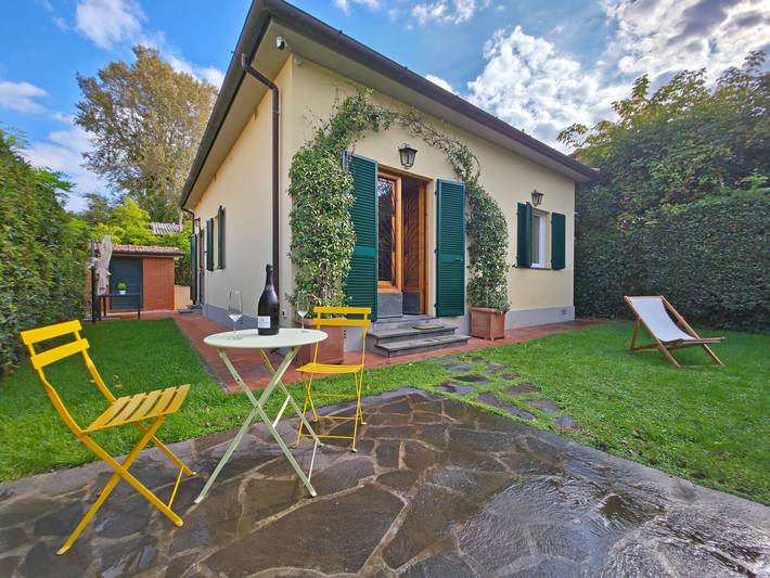 Location de vacances pour 5 personnes, avec jardin dans Marina di Pietrasanta - 2