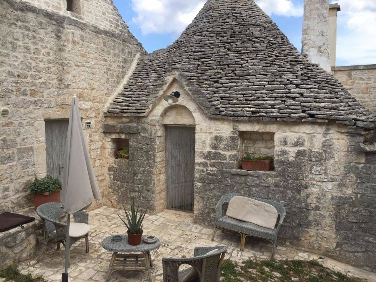 Trulli e Masseria Ianella in Locorotondo, Provincia di Bari
