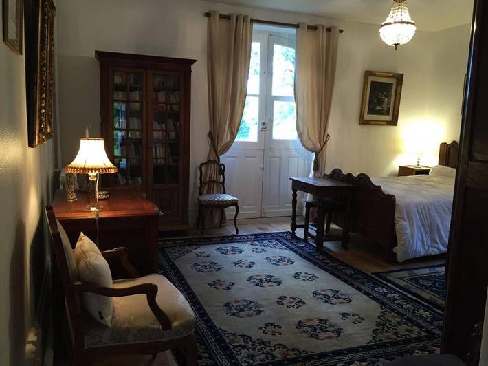 Location de vacances pour 12 personnes, avec piscine et jardin à Lacropte - 2