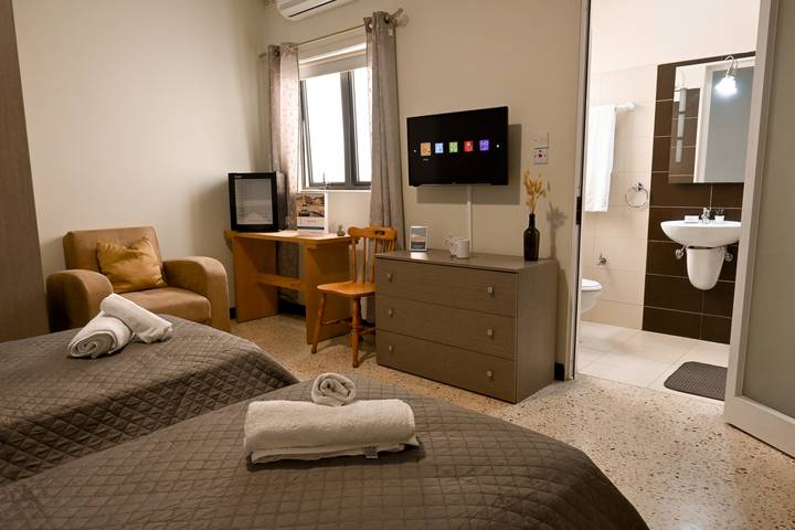 Hôtel pour 2 personnes, avec terrasse et vue sur l’océan dans St. Paul's Bay