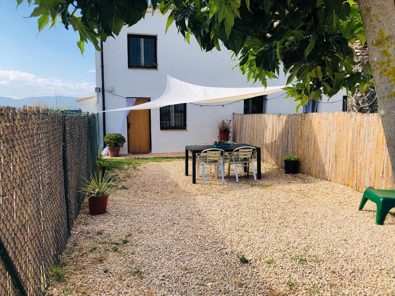 Casa rural 'Marisma' con piscina compartida, Wi-Fi y aire acondicionado in Tierras del Ebro, Costa Dorada