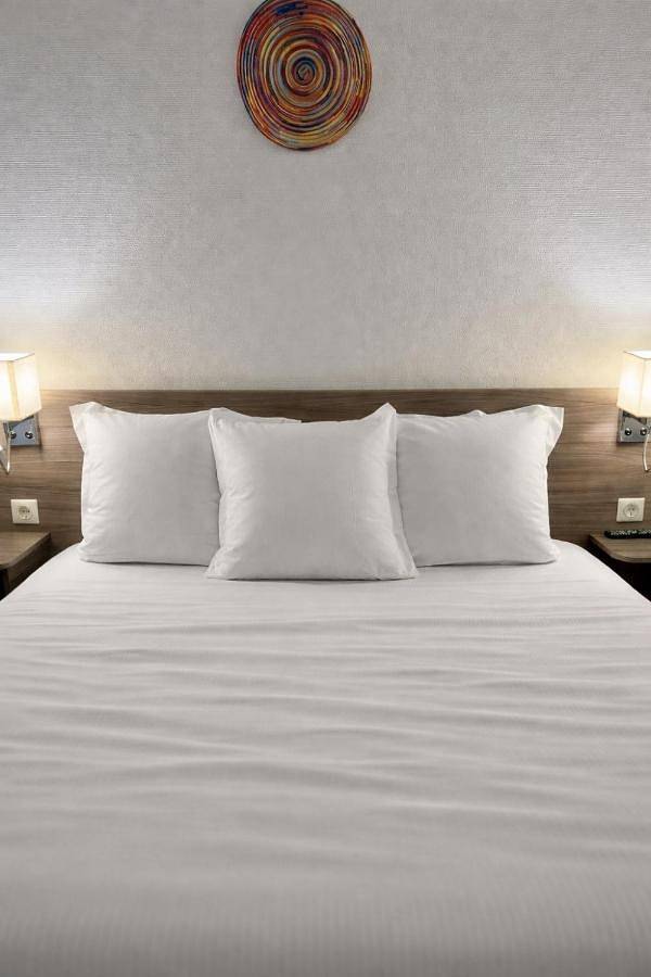 Hôtel pour 2 personnes, avec terrasse à La Penne-sur-Huveaune - 3