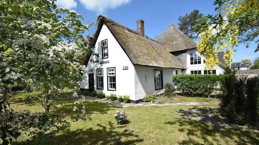 Ferienhaus für 12 Personen, mit Sauna und Garten in Groet