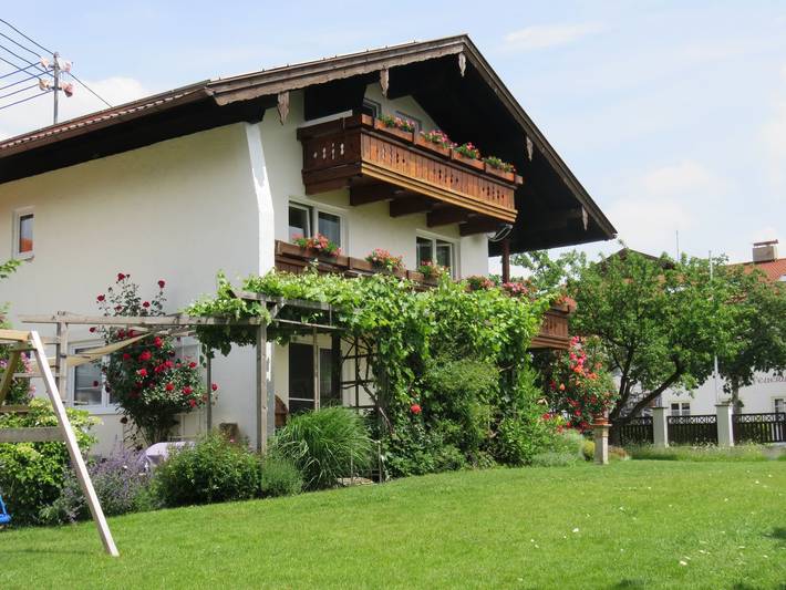 Hütte für 4 Personen, mit Balkon/Terrasse und Balkon, kinderfreundlich am Chiemsee - 3
