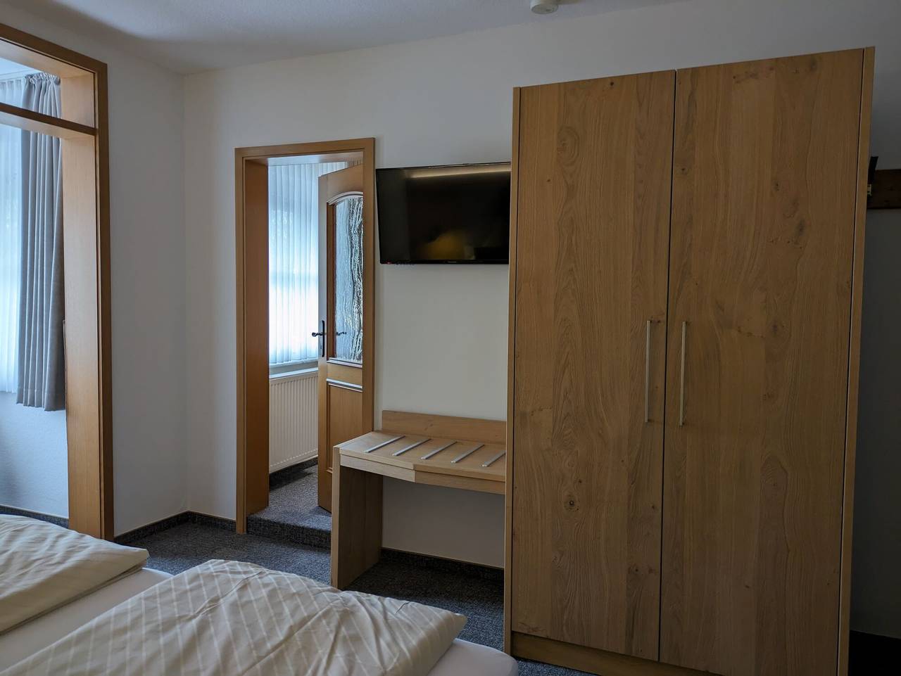 Zimmer 'Typ A Doppelzimmer' mit Gemeinschaftsterrasse und Wlan in Medebach, die Mittelgebirge