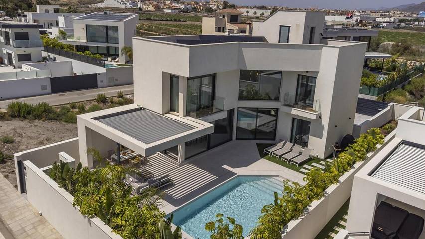 Casa rural para 12 personas, con jardín y piscina en Vera - 2