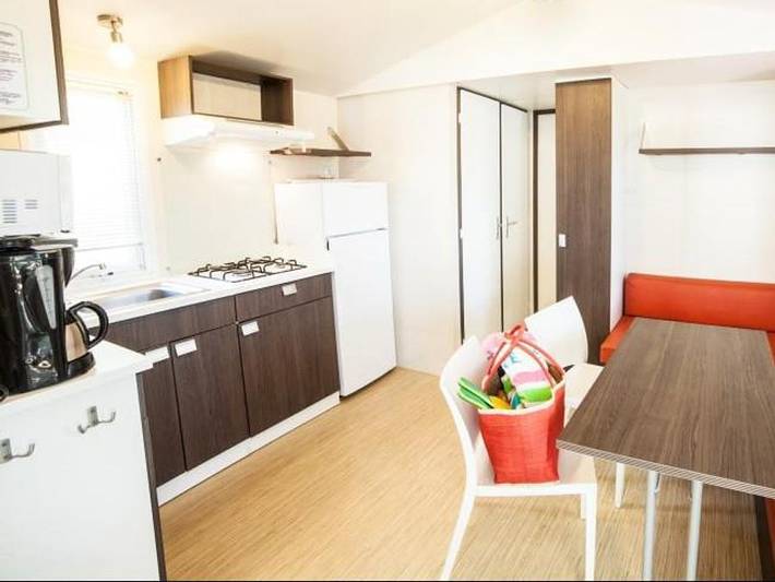 Mobil home pour 5 personnes, avec Bassin pour enfant à Lunel - 4
