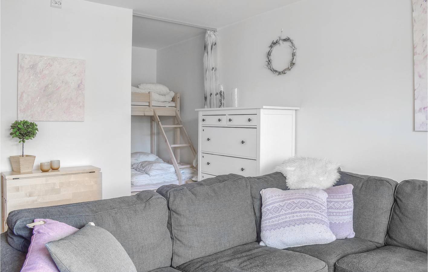 Hel ferieleilighet, Ferieleilighet for 5 personer med sauna in Voss