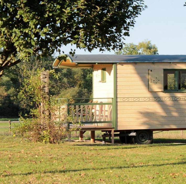 Chambre d’hôte pour 2 personnes, avec jardin et vue ainsi que piscine et terrasse