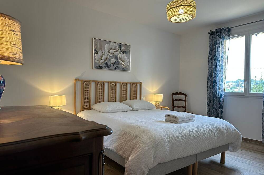 Villa Chantebise - Elegance and calm with private pool in Tresques, Nimes und Umgebung