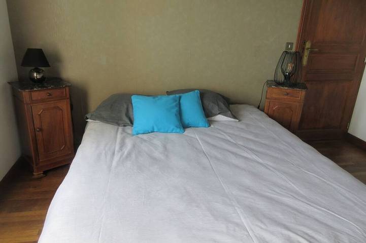 Location de vacances pour 10 personnes, avec jardin à Viry (Saône-et-Loire) - 2