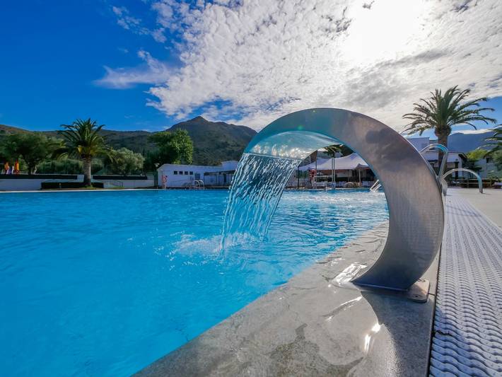 Ferienwohnung für 6 Personen, mit Pool und Terrasse, mit Haustier in Roses