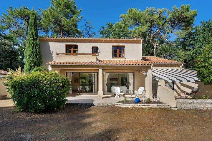 Location de vacances pour 8 personnes, avec Balcon et Jardin à La Tremblade