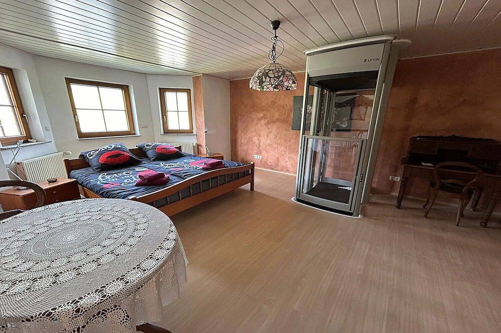 Modernly furnished villa with a spectacular view of the Rhine in Trechtingshausen, Mittelrhein