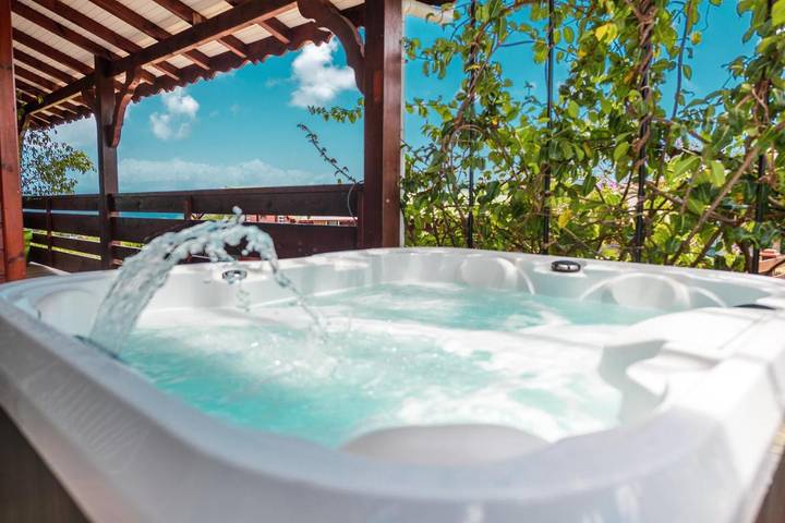 Villaggio vacanza per 2 persone, con piscina e giardino nonché idromassaggio in Guadalupa