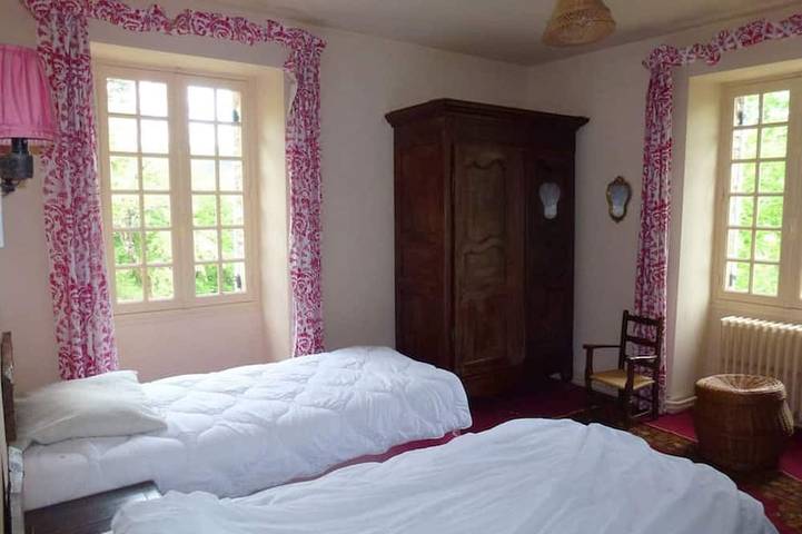 Location de vacances pour 10 personnes, avec jardin et terrasse à Marnac - 4