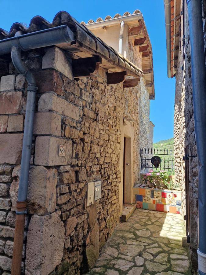 Location de vacances pour 4 personnes, avec balcon et vue à Saint-Rome-de-Tarn - 3