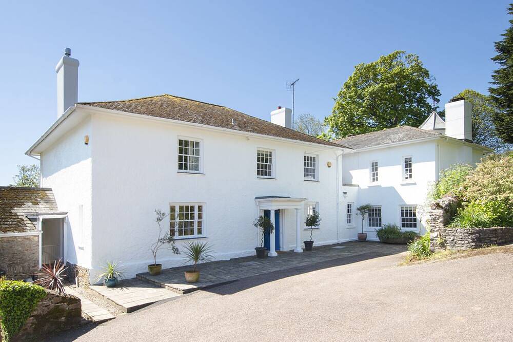 Sandridge Barton, family friendly, with pool in Stoke Gabriel in Stoke Gabriel, Devon