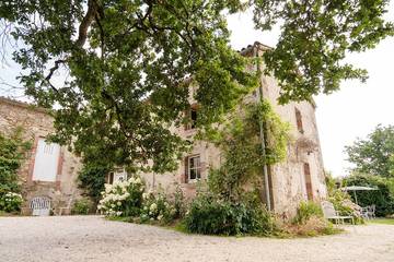 Chambre d’hôte pour 4 personnes, avec jardin dans Rochetrejoux