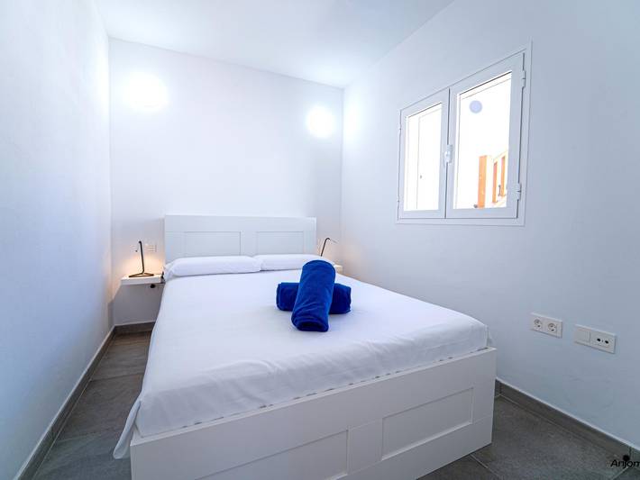 Gîte pour 4 personnes, avec piscine dans Tahiche - 2