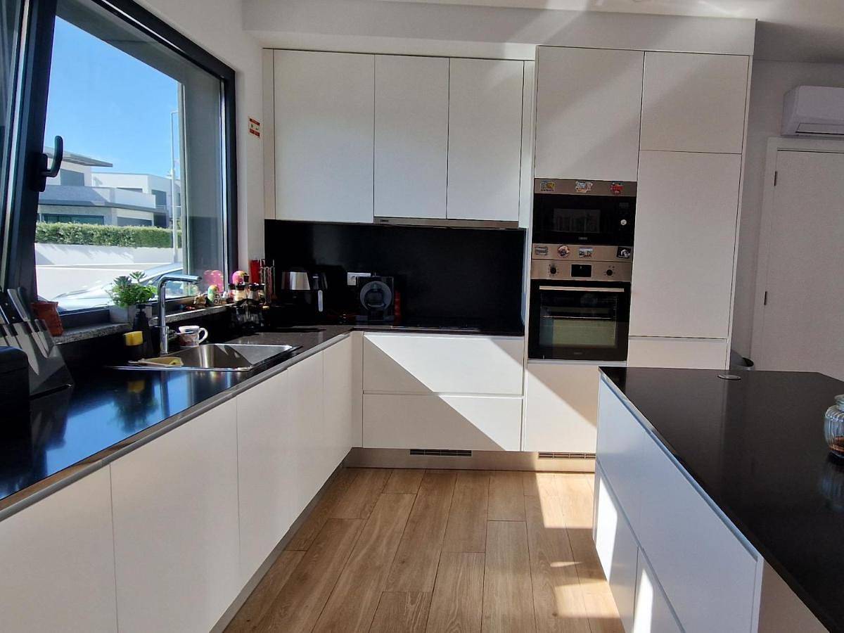 Apartamento de férias inteiro, Double Room with Private Bathroom in Bombarral, Leiria distrito