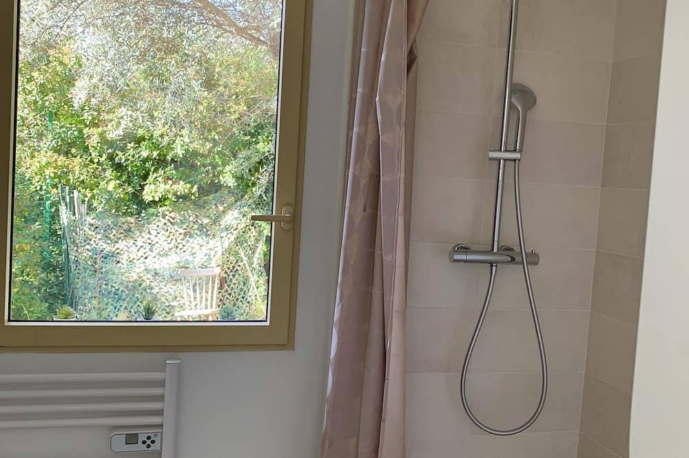 Apartamento entero, Lodge Casamance con jacuzzi in Solliès-Pont, Region de Toulon