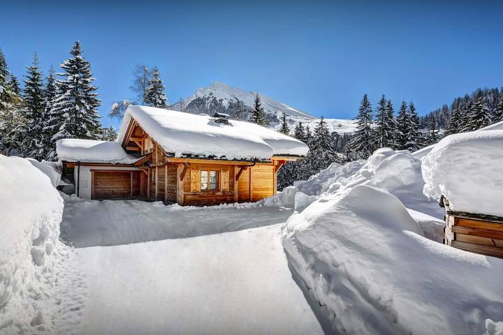 Chalet pour 8 personnes, avec Jacuzzi ainsi que Terrasse et Jardin à La Clusaz