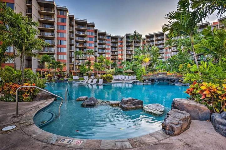 Bungalow para 6 personas, con sauna y vistas además de jardín y piscina en Maui