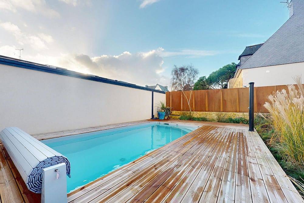 Awesome home in Ploubazlanec in Loguivy de la Mer, Ploubazlanec