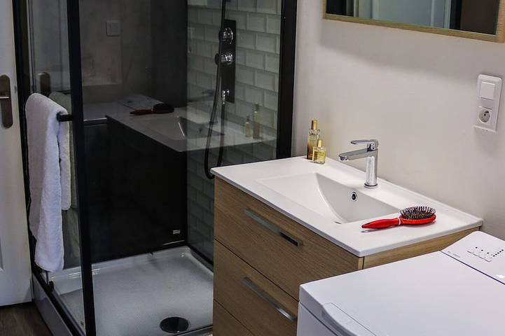 Location de vacances pour 5 personnes, avec Jacuzzi ainsi que Terrasse et Jardin à Monteils (Gard) - 4