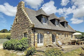 Location de vacances pour 9 personnes, avec jardin et terrasse dans Plage de l'Aber