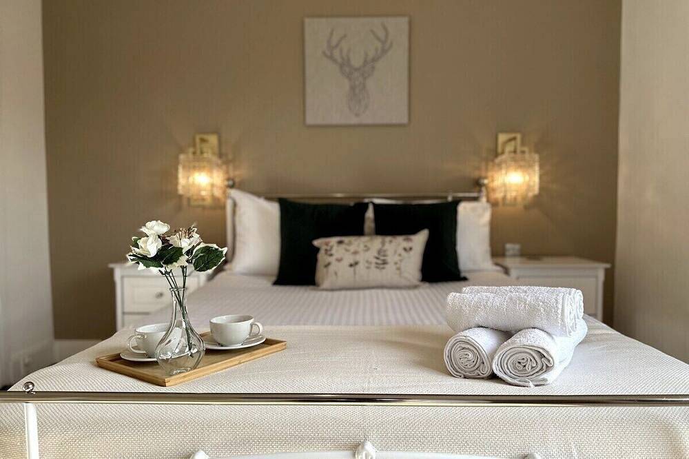 Moderne-Maison-Salle de bain privée in Kingston-upon-Hull, Yorkshire and the Humber
