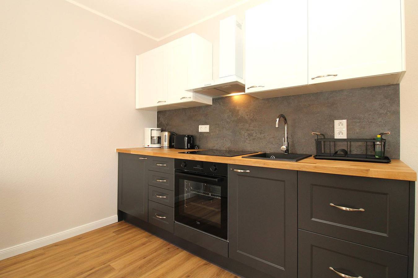 Ganze Wohnung, Res. Wischuer We 26: freundliche und helle 2-Zimmer-Fewo mit Balkon in Wischuer, Biendorf